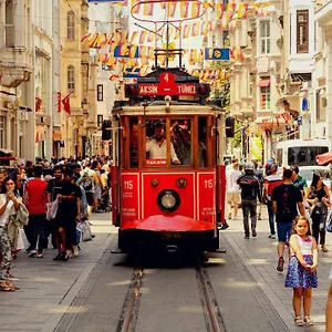  Отель Taksim Leon's