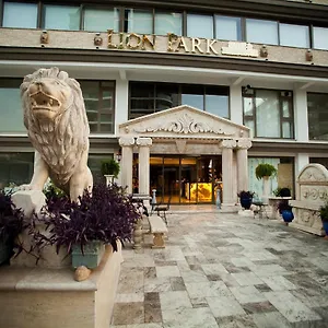Lion Park & Turkey